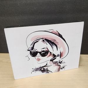 Feminine 5x7 Table Art "Fashion Girl In Hat"